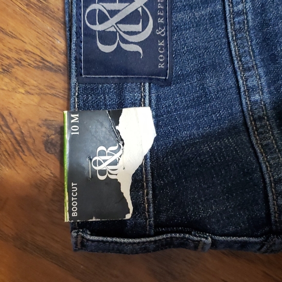 ROCK & REPUBLIC BOOTCUT 10M - Picture 2 of 5